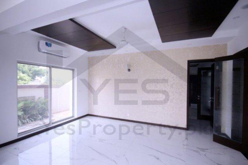 1 kanal House Available For Rent in DHA Phase 6, Lahore