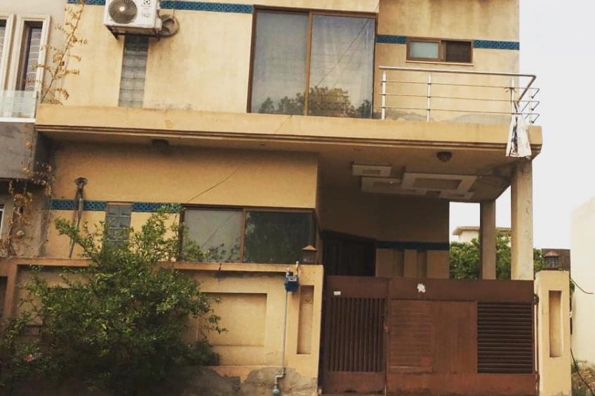 5 Marla Old House For Sale is Available in DHA Lahore