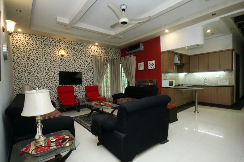 1 kanal fully furnished upper portion available for Rent, DHA Lahore