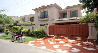 1 kanal fully furnished upper portion available for Rent, DHA Lahore