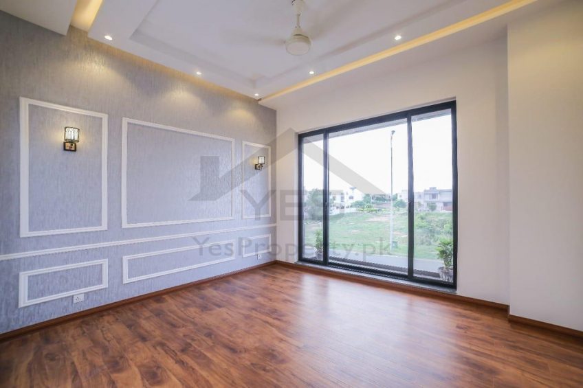 10 Marla Bungalow for Sale in DHA Lahore