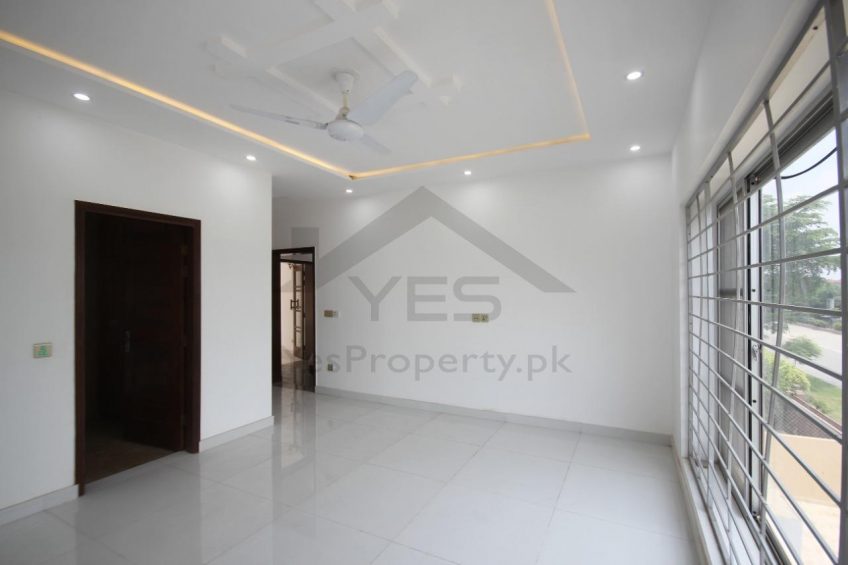 1 Kanal Upper Portion available for Rent in, DHA Lahore