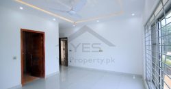 1 Kanal Upper Portion available for Rent in, DHA Lahore