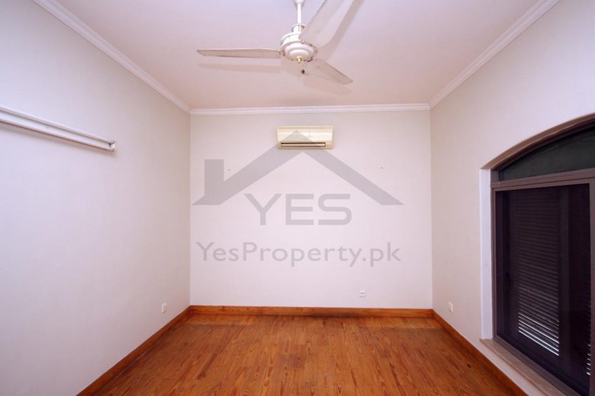 1 Kanal Upper Portion available for Rent in, DHA Lahore