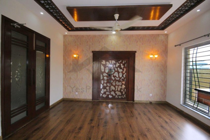 1 Kanal Full House Available for Rent in Phase 6 DHA Lahore