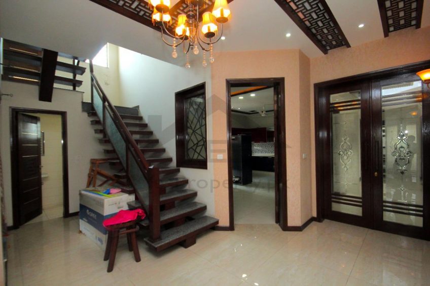 1 Kanal Full House Available for Rent in Phase 6 DHA Lahore