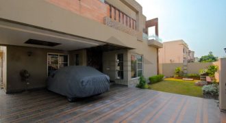 1 Kanal Full House Available for Rent in Phase 6 DHA Lahore