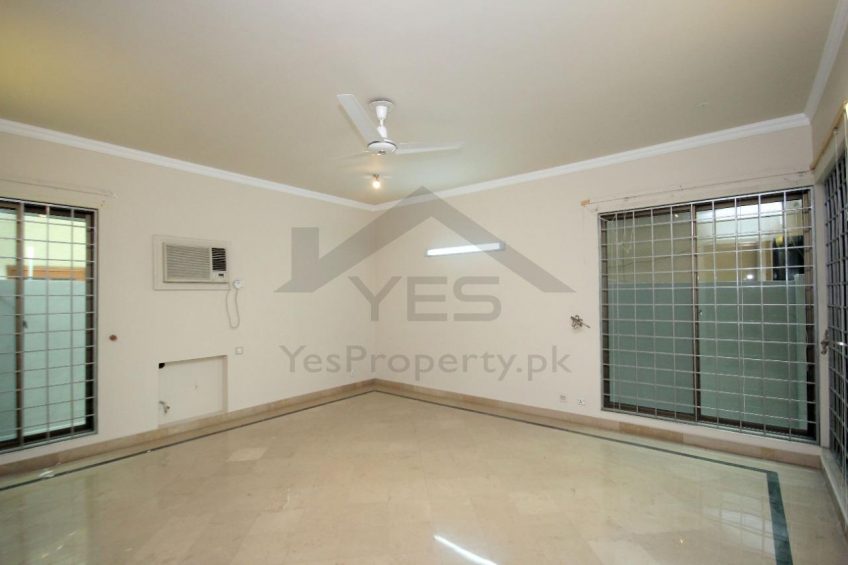 1.25 Kanal house for rent luxury designed