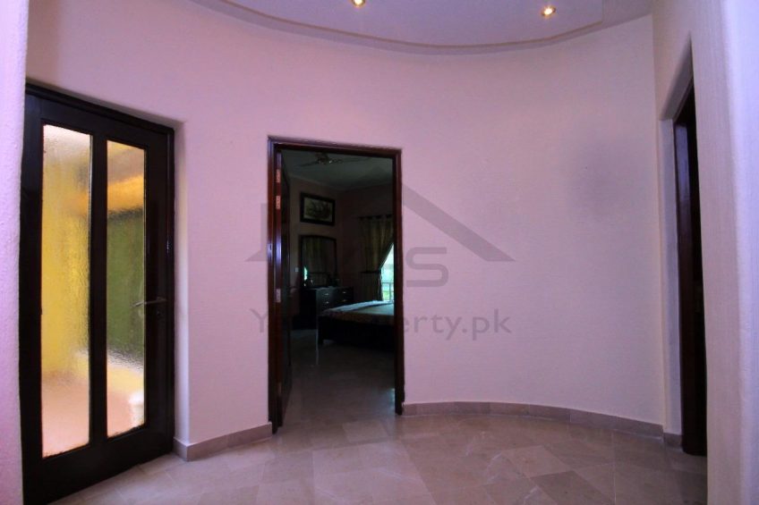 10 Marla House Fully Furnished in DHA Phase 4