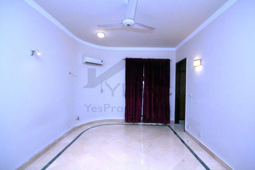 1.25 Kanal house for rent luxury designed