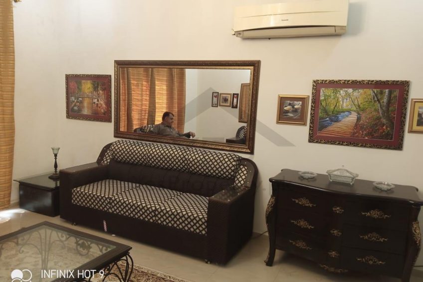 10 MARLA FURNISHED HOUSE FOR RENT IN DHA PHASE 8