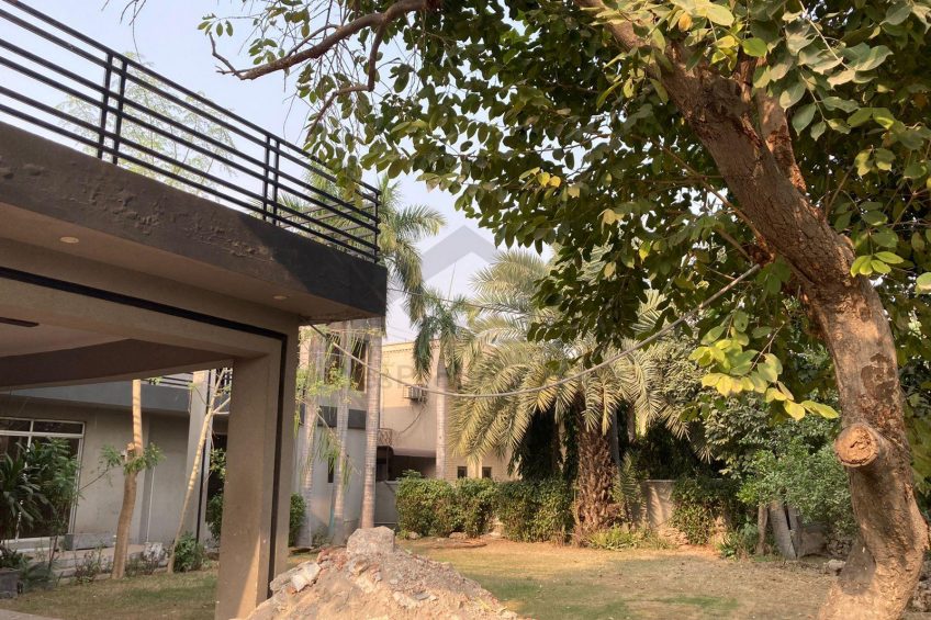 Used house for sale in DHA PHASE 1 ( 41 MARLA )