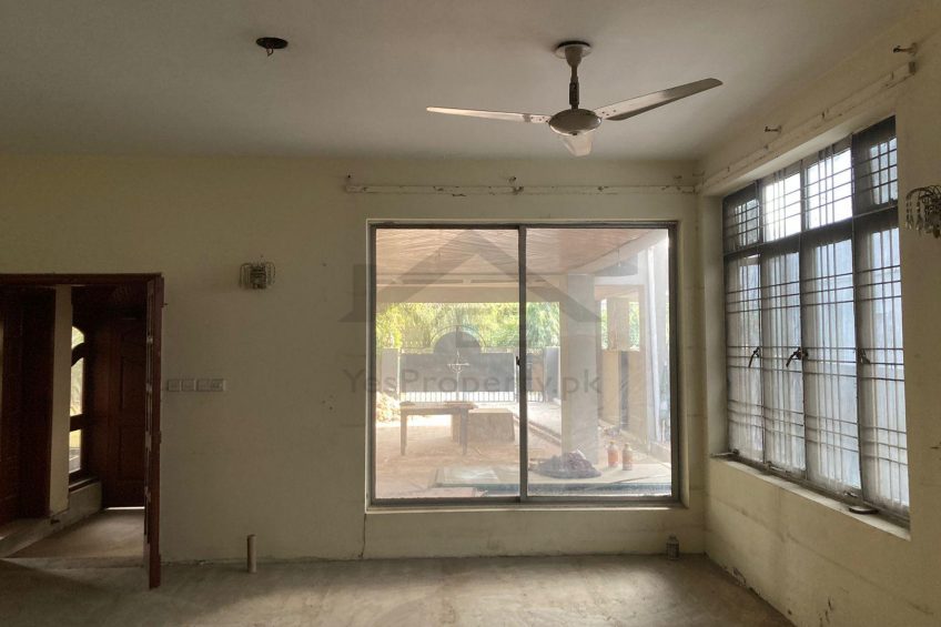 Used house for sale in DHA PHASE 1 ( 41 MARLA )