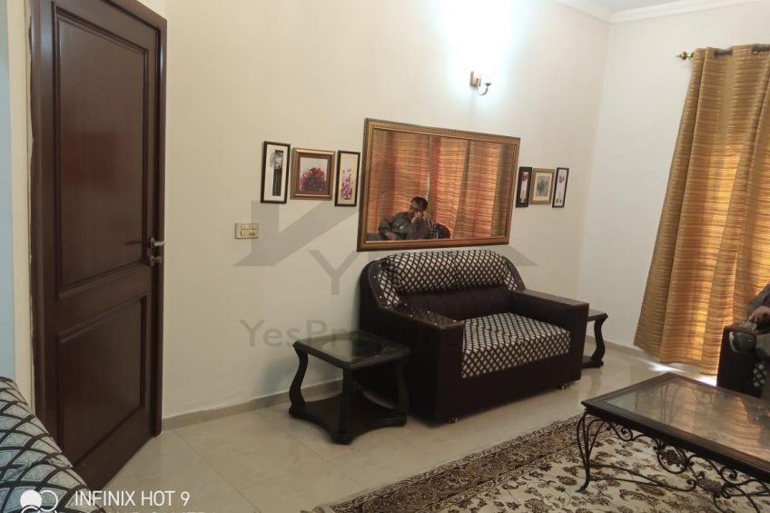 10 MARLA FURNISHED HOUSE FOR RENT IN DHA PHASE 8