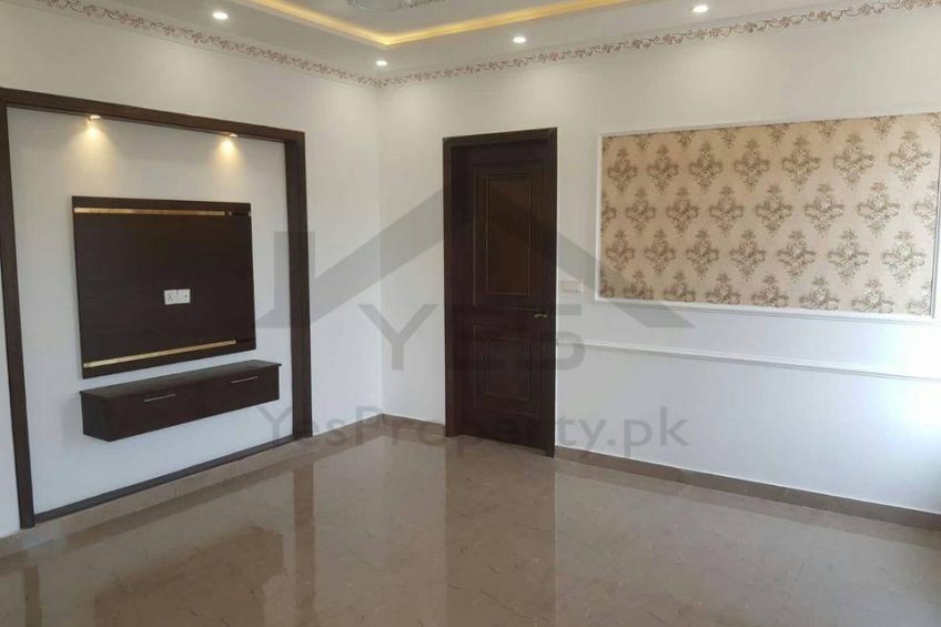 6000 SQFT House For Sale in State Life Housing Society Lahore