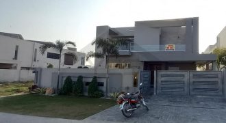 Spacious House For Sale in DHA Phase 6