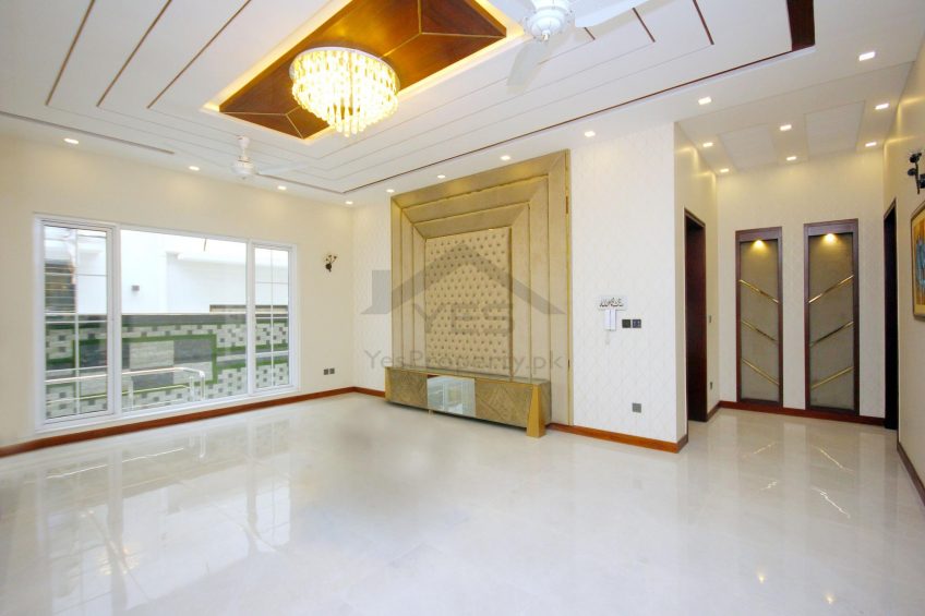 1 Kanal Marvelous House for Rent in Phase 5 DHA Lahore