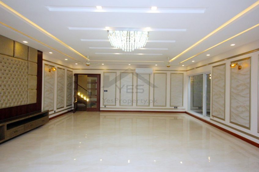 1 Kanal Marvelous House for Rent in Phase 5 DHA Lahore