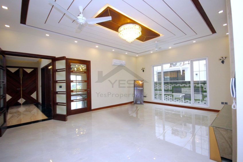 1 Kanal Marvelous House for Rent in Phase 5 DHA Lahore