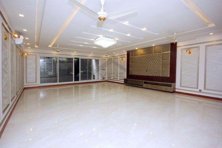 1 Kanal Marvelous House for Rent in Phase 5 DHA Lahore