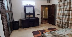 1 Kanal Banglaw For Sale in DHA Phase 4 Lahore