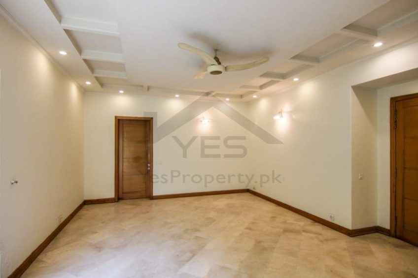 2 Kanal Used Basement House For Sale in DHA Phase 2 Lahore