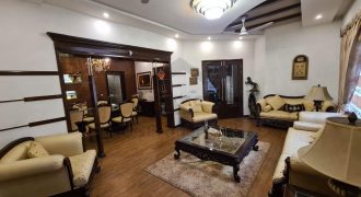 1 Kanal Banglaw For Sale in DHA Phase 4 Lahore