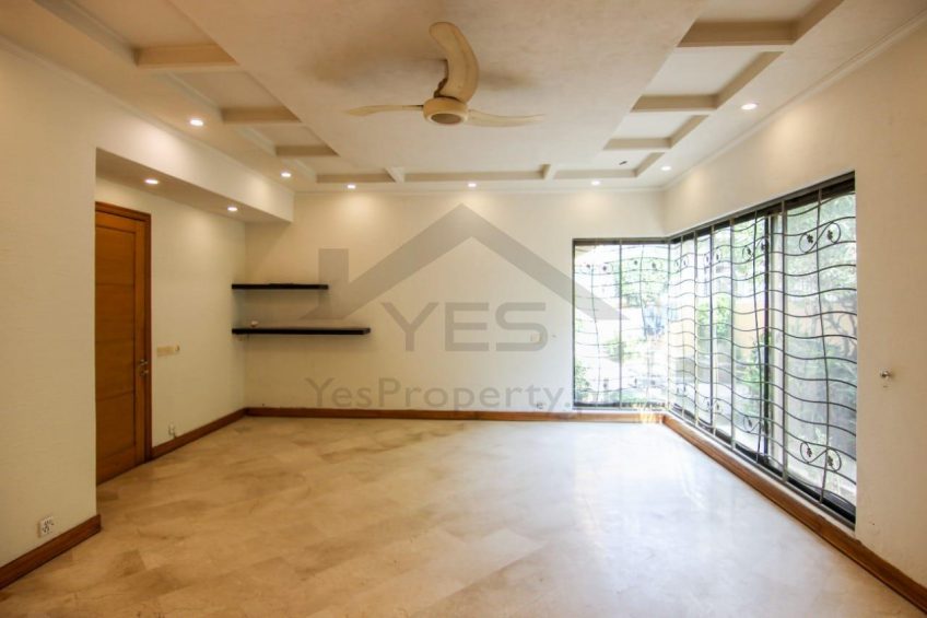 2 Kanal Used Basement House For Sale in DHA Phase 2 Lahore