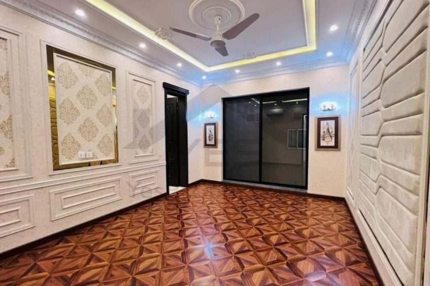 1 Kanal Luxury House With Half Basement At DHA Phase 6 Lahore