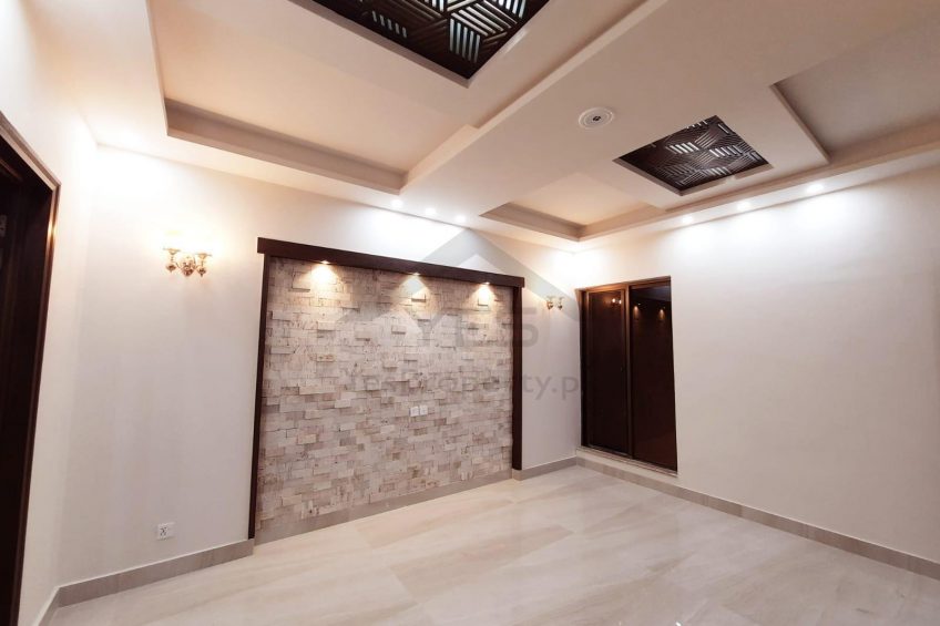 1 Kanal House For Sale. Double Height Lobby Wapda Town Phase 1 Lahore