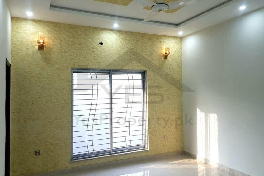 10 Marla Brand New House For Sale in Bahria Orchard Lahore