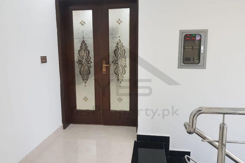 10 Marla Brand New House For Sale in Bahria Orchard Lahore