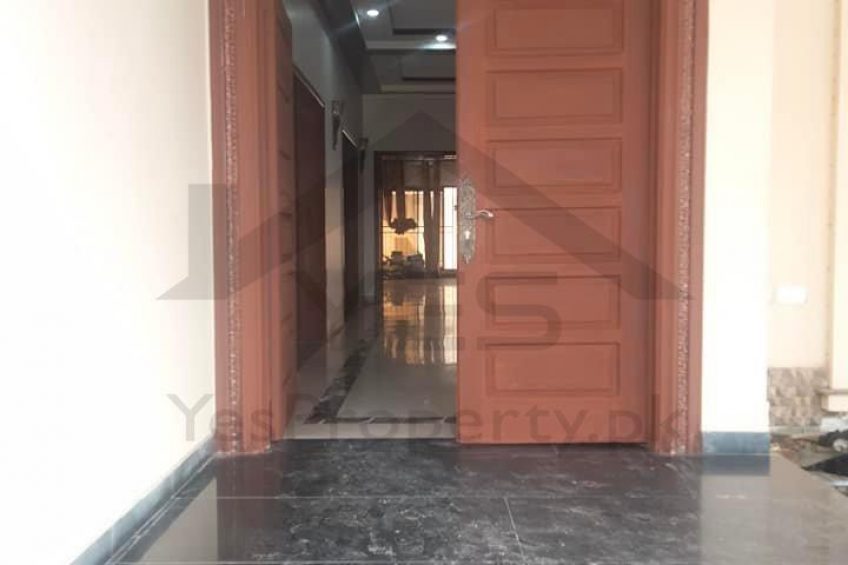 32 Marla Good Location House Available For Rent in EME Block-B Lahore