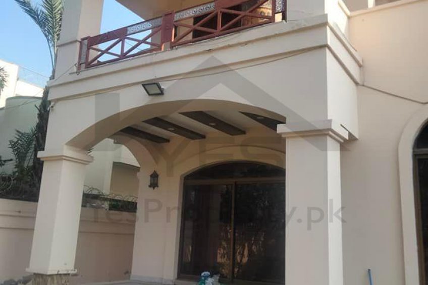 32 Marla Good Location House Available For Rent in EME Block-B Lahore