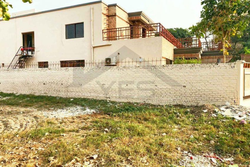 1 Kanal Luxury House For Sale in DHA Phase 3 Lahore