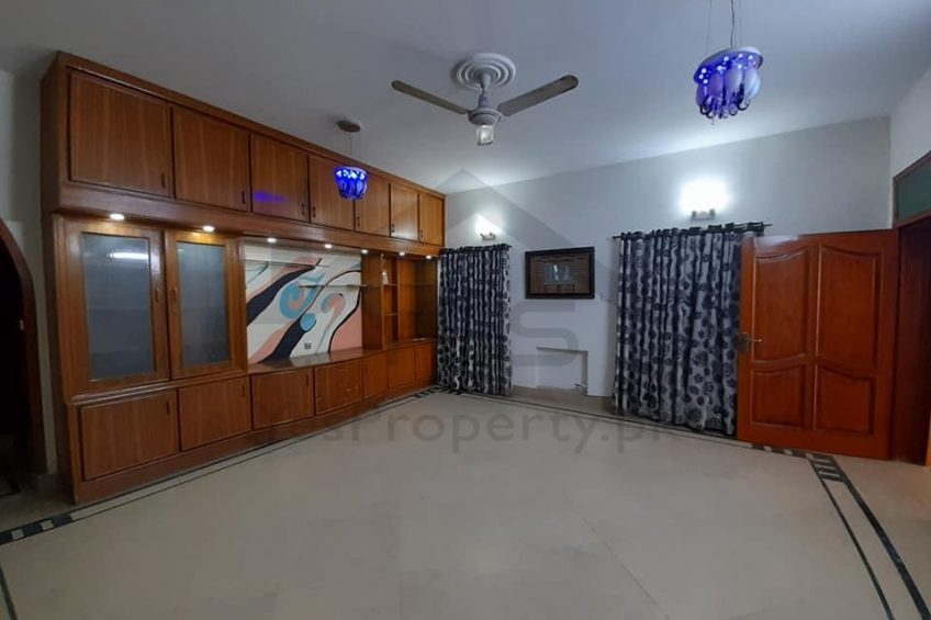 14 Marla Beautiful Outstanding Double Story House For Sale in Johar Town Lahore