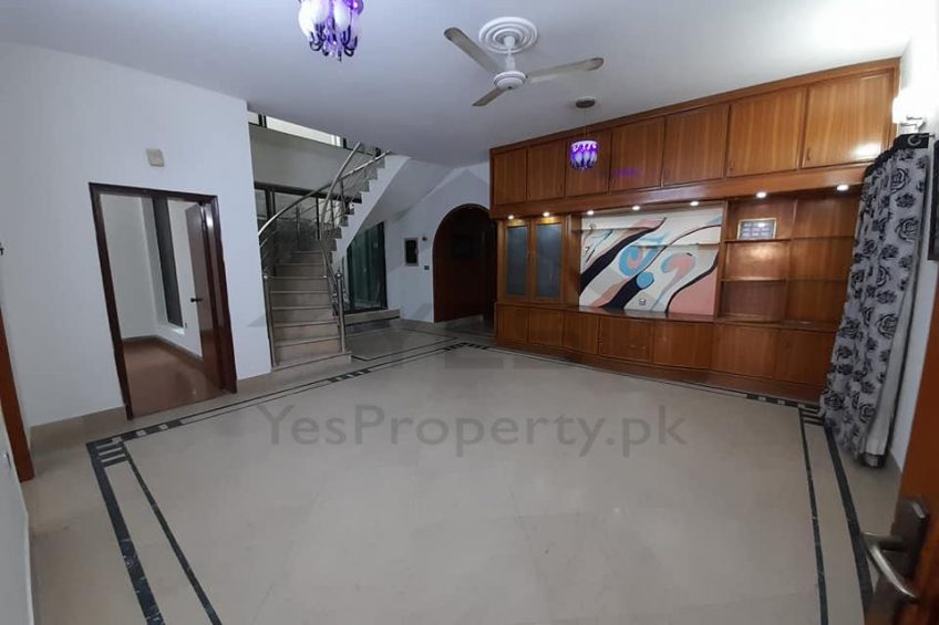 14 Marla Beautiful Outstanding Double Story House For Sale in Johar Town Lahore