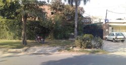 15 Plus Year Old House For sale Model Town Lahore