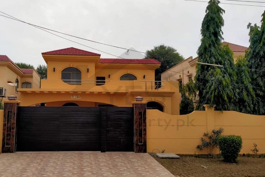 20 Marla House For Sale in Buch Executive villas Bosan Road Multan