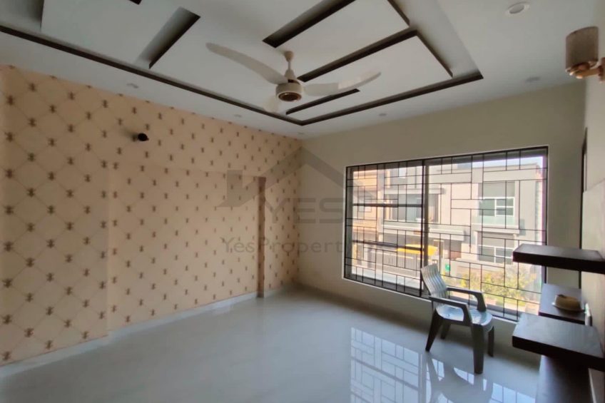 10 Marla Double Story Beautiful House For Sale Bahria Town Lahore