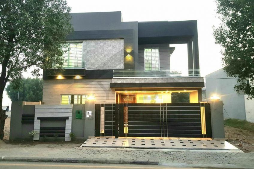 10 Marla Brand New House For Sale in Bahria Orchard Lahore