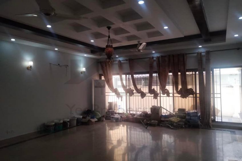 32 Marla Good Location House Available For Rent in EME Block-B Lahore