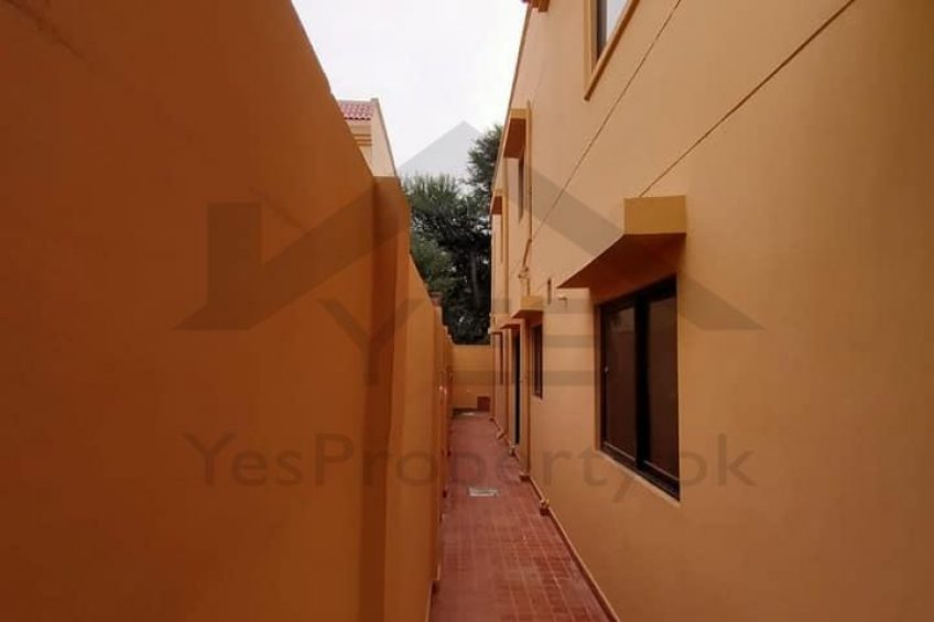 20 Marla House For Sale in Buch Executive villas Bosan Road Multan