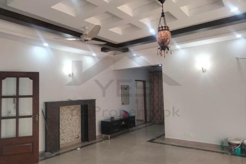 32 Marla Good Location House Available For Rent in EME Block-B Lahore