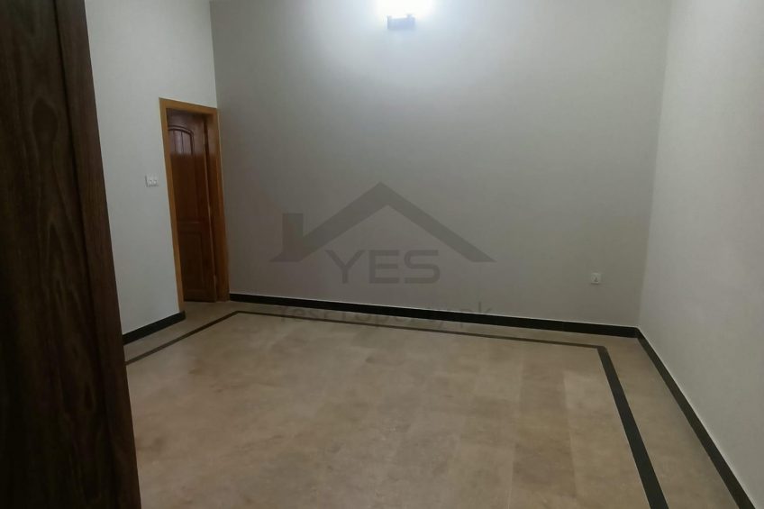 12 Marla Spacious House For Sale in Media Town Lahore