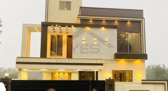 10 Marla Double Story Beautiful House For Sale Bahria Town Lahore