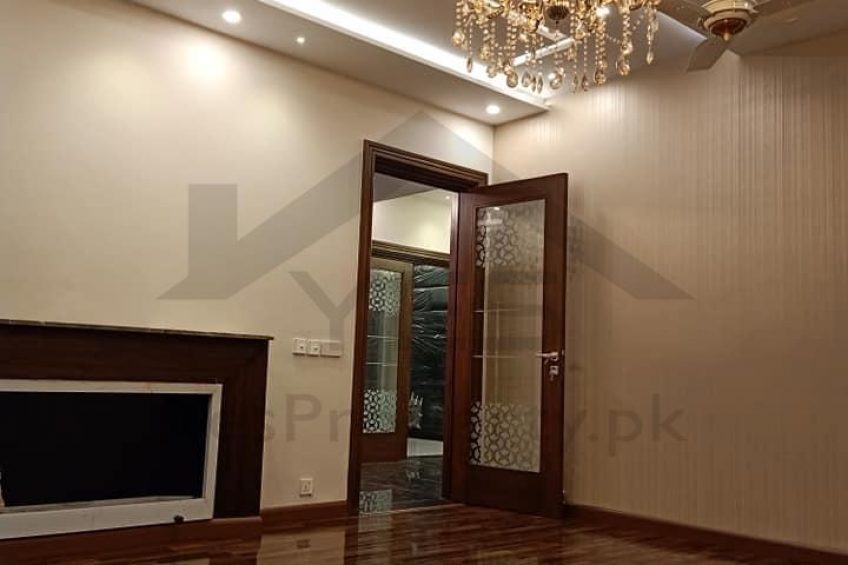 1 Kanal Luxury House For Sale in DHA Phase 7 Lahore