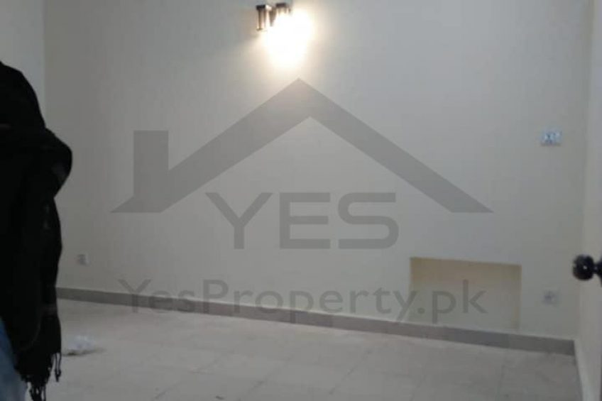 1 Kanal Beautiful House For Rent in DHA Phase 1 Lahore