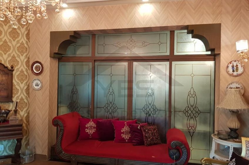 10 Marla Gorgeous House For Sale in Bahria Town Lahore