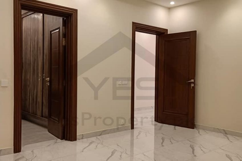 1 Kanal Luxury House For Sale in DHA Phase 7 Lahore